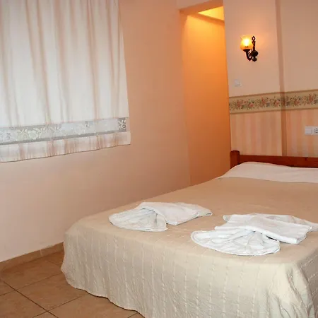 Dorukhan فندق مبيت وإفطار كوشاداسيه